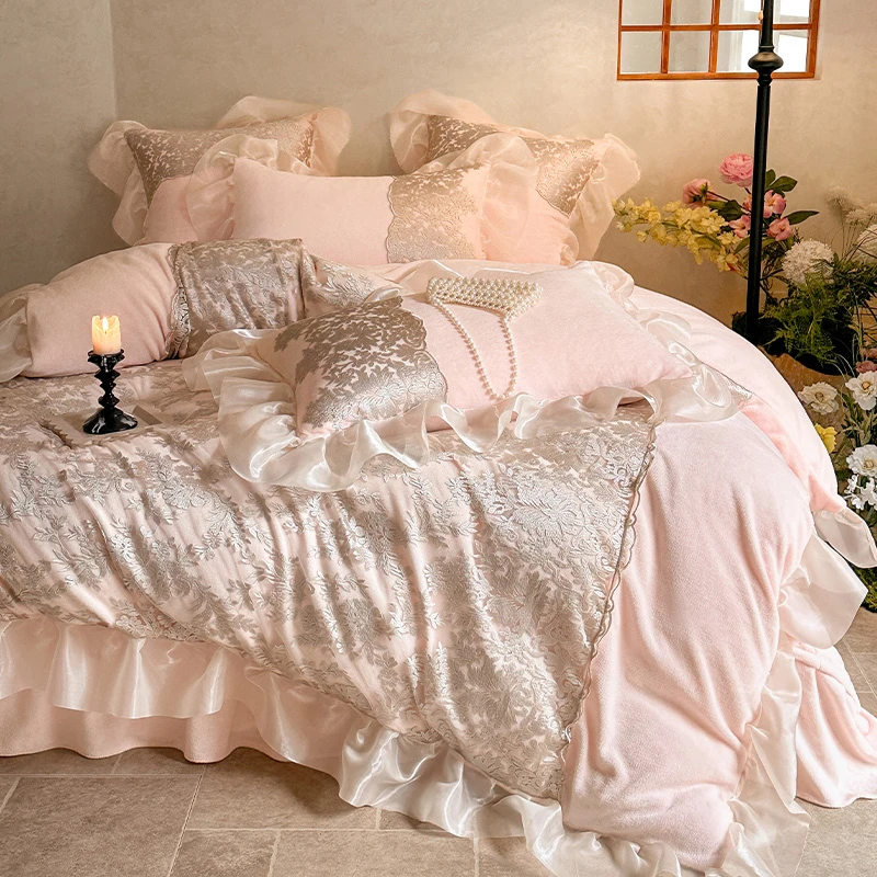 皇后娘娘  法式加厚牛奶绒四件套少女心精致刺绣蕾丝花边床单被套