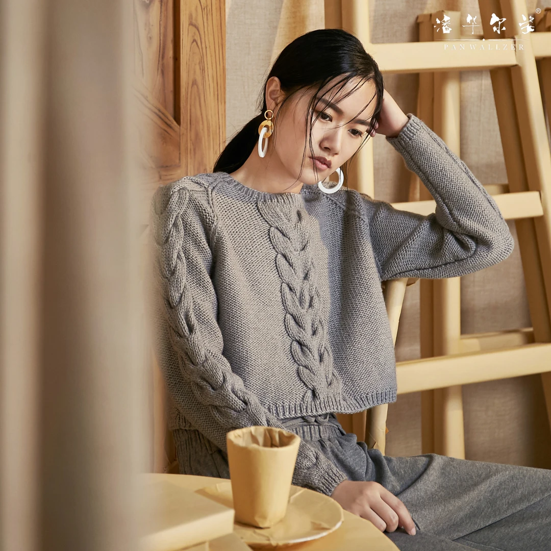 毛衣小哥原创手工编织毛衣女秋冬新款超短宽松显瘦高端定制气质感