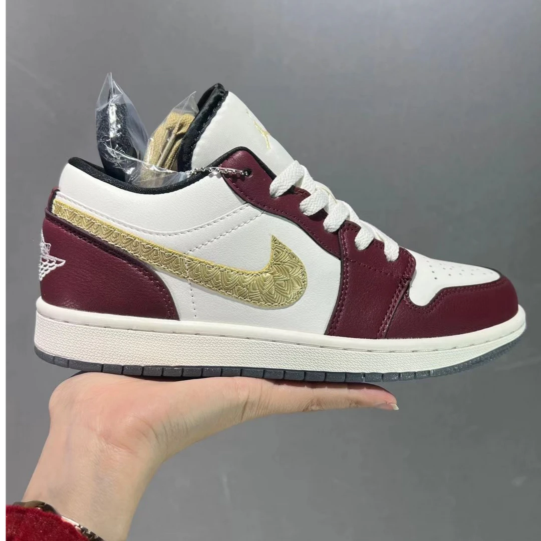 Nike/耐克air jordan1酒红金低帮鞋百搭男女运动休闲鞋【球鞋定制】