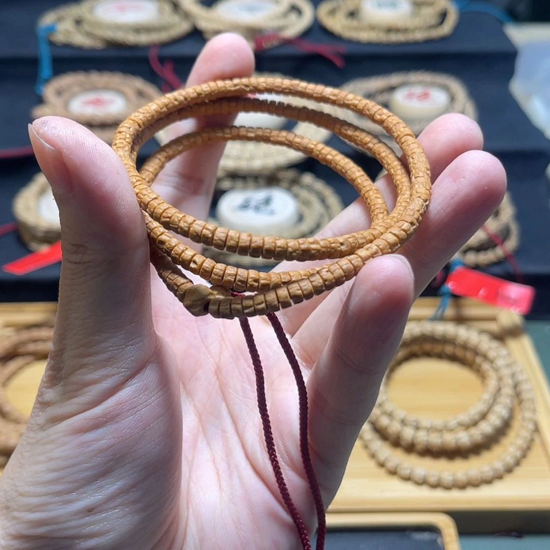 【闪购商品】柏香籽/百香籽吊坠这****月