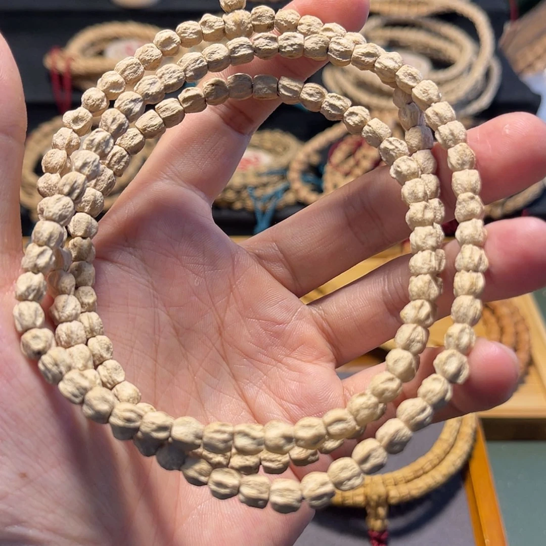 【闪购商品】柏香籽/百香籽吊坠哒**哒