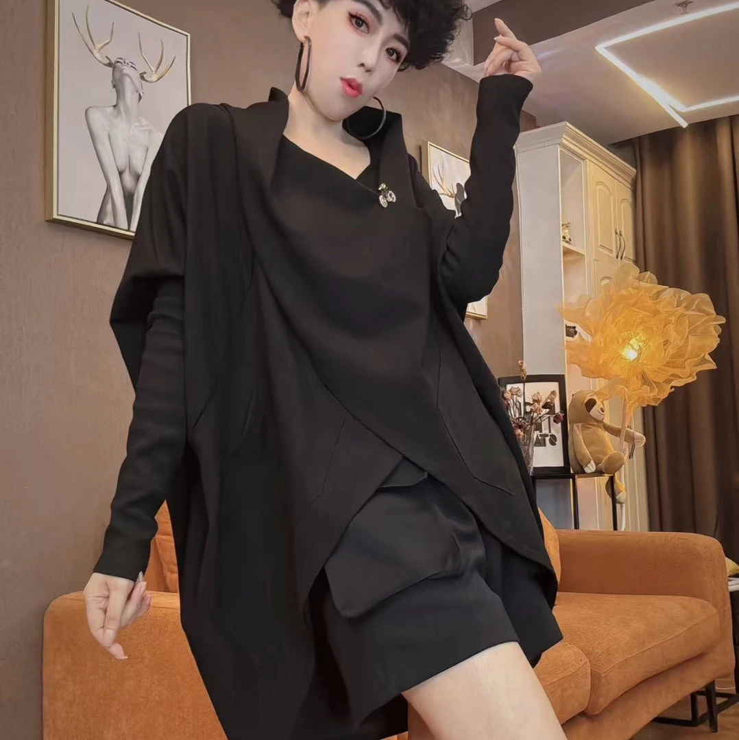 【妮菲丝娅】个性时尚插肩袖剪裁细节上很有设计遮肉显瘦体恤3001