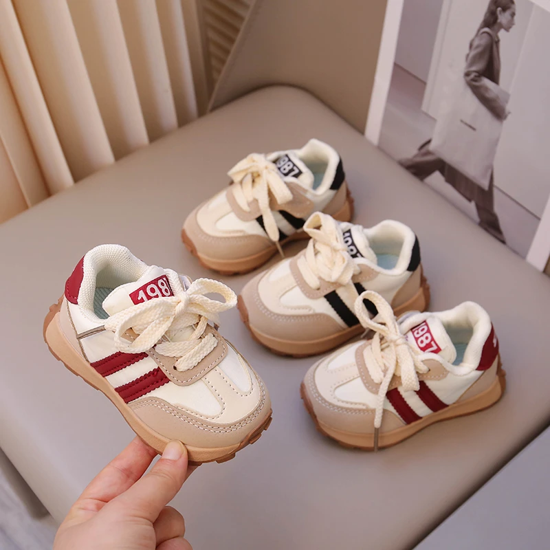 女男童阿甘鞋2024春秋1-5岁美乐蒂软底秋季透气时尚儿童节女童
