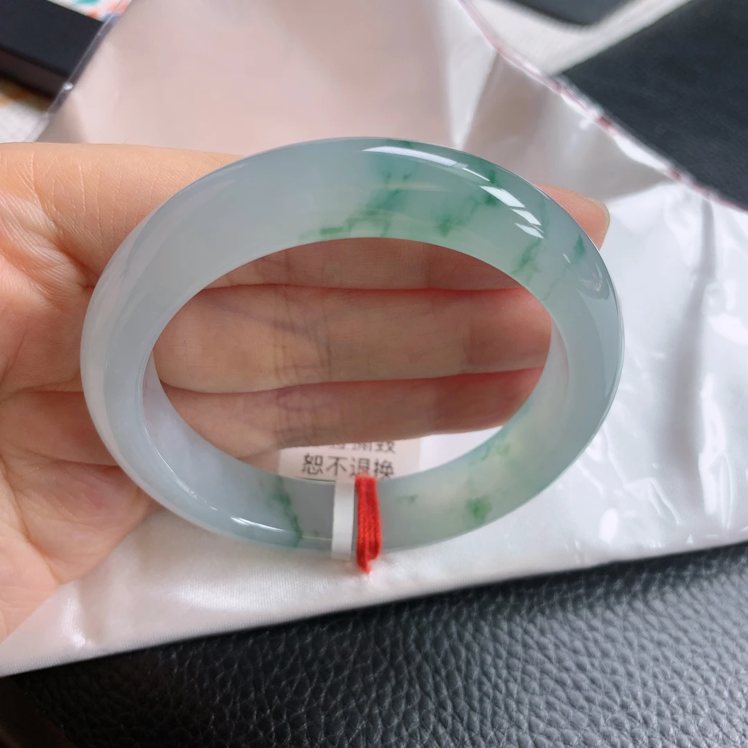 56圈缅甸天然A货翡翠冰种起胶带飘花冰种女款正圈玉镯子
