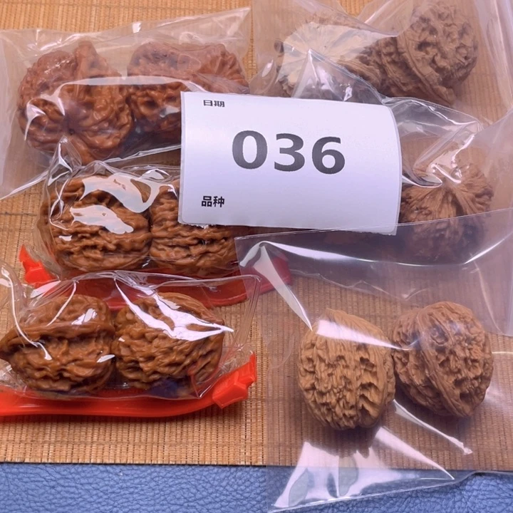 文玩核桃把件36号6对