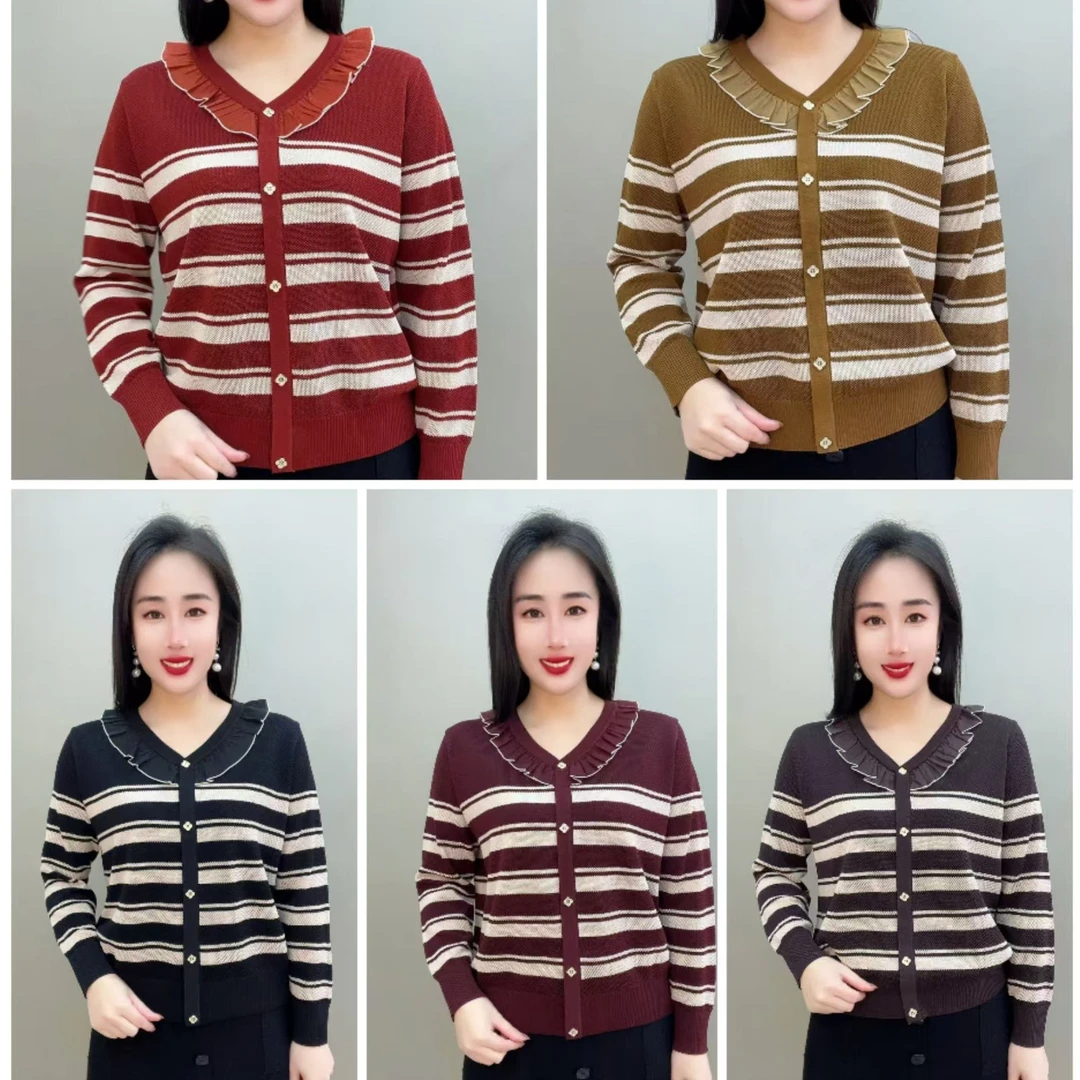 30629款荷叶鸡心领条纹针织焦麻衫