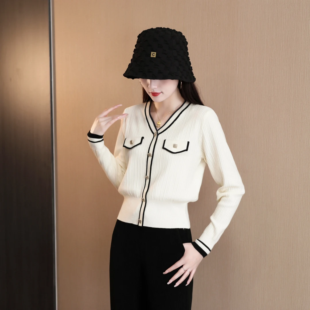 小香风长袖针织衫上衣秋季洋气新款V领时尚显瘦百搭美拉德风
