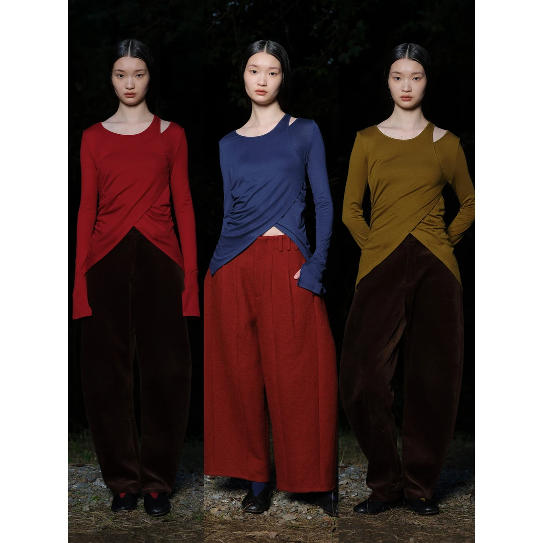 PaleBlueDot蓝点设计师美丽奴圆领镂空时髦针织亲肤打底衫女