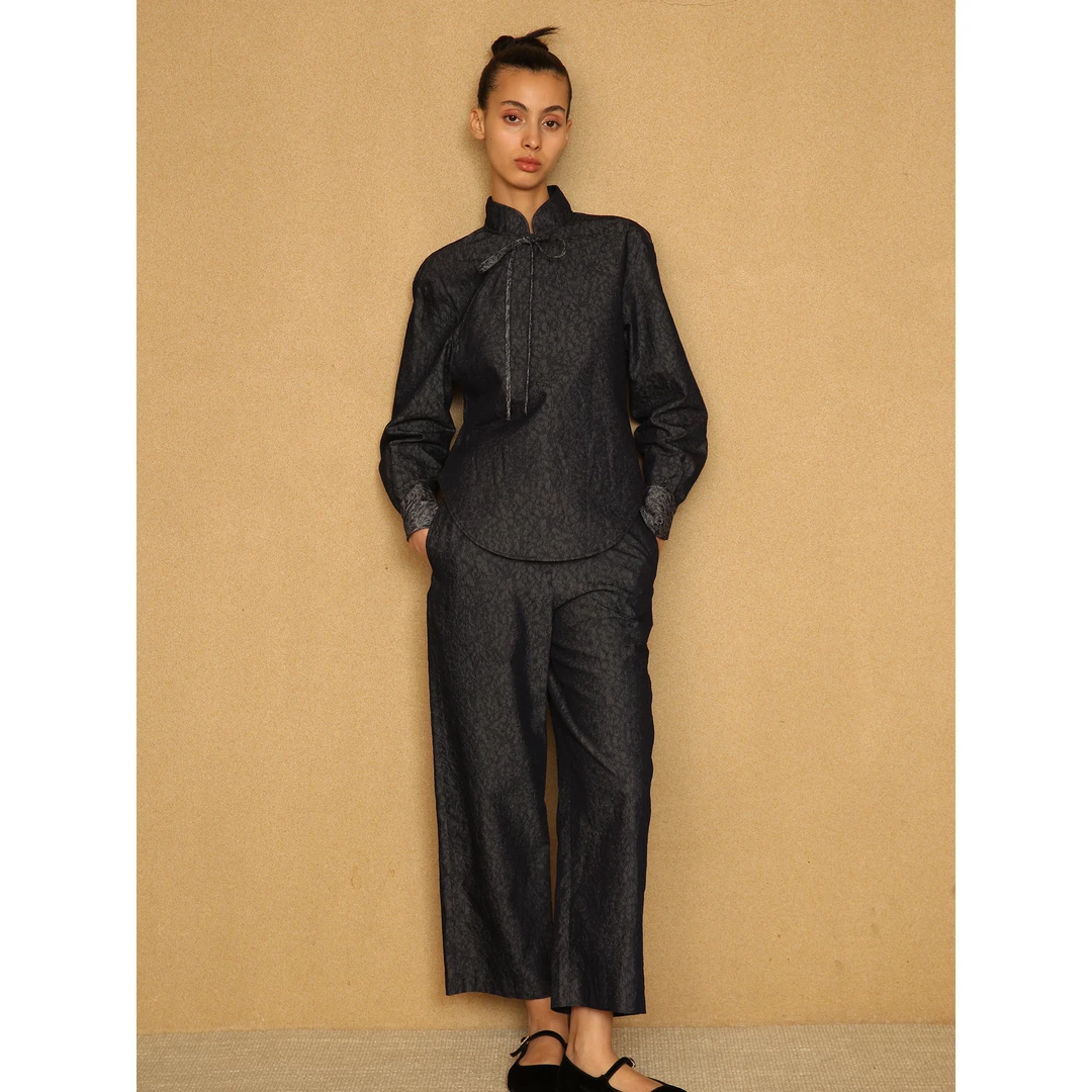 PaleBlueDot蓝点·时髦新中式早春藏蓝提花薄牛仔立领系带衬衣