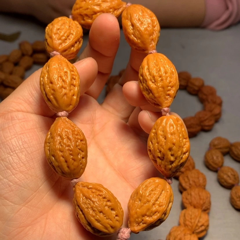 【闪购商品】文玩核桃手串2478