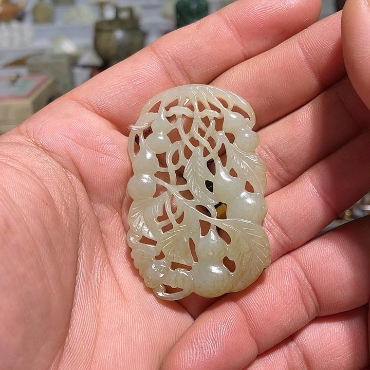 和田玉颈饰未镶嵌有**～