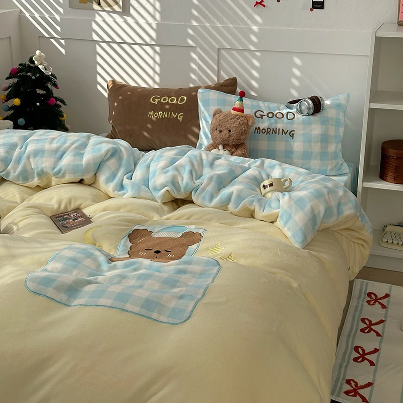 美少女家纺铺贴布绣牛奶绒四件套加厚保暖