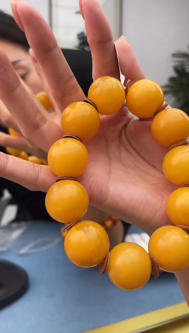 【闪购商品】蜜蜡珠宝奇石未镶嵌假一罚十，微瑕发一件060.21