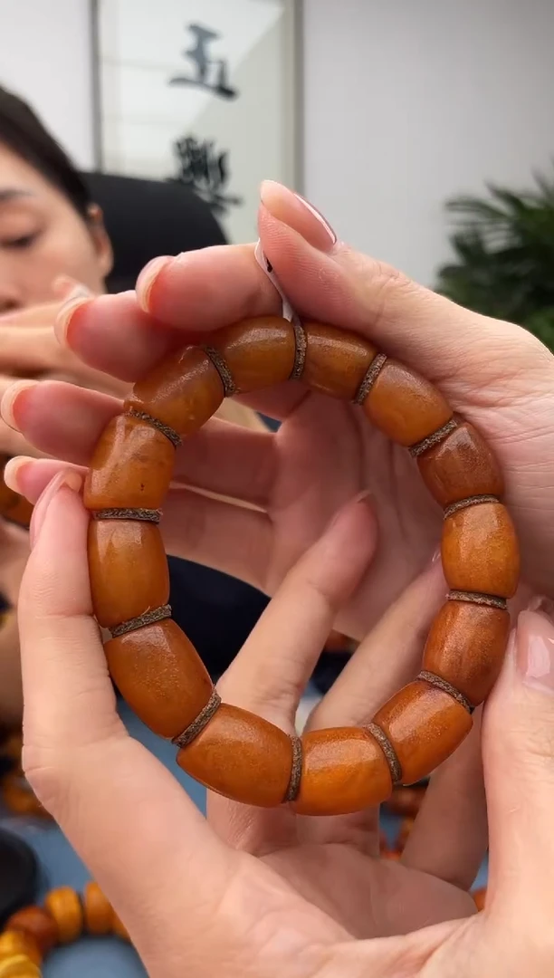 【闪购商品】琥珀珠宝奇石未镶嵌假一罚十，微瑕发一件027.13