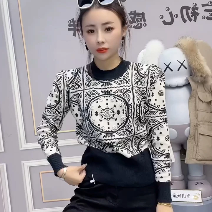 韩版重工订珠镶钻设计感套头短款长袖毛衣小众设计感休闲气质上衣
