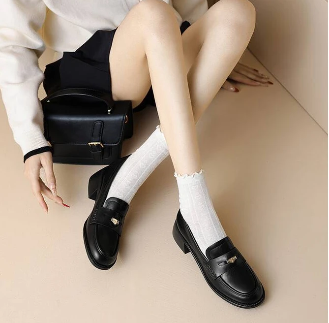 C1318 黑色 新款时尚圆头舒适粗跟女士乐福鞋