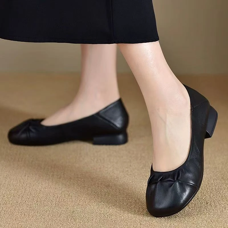 C1455 黑色  时尚舒适低跟方头真皮浅口女单鞋 妈妈鞋