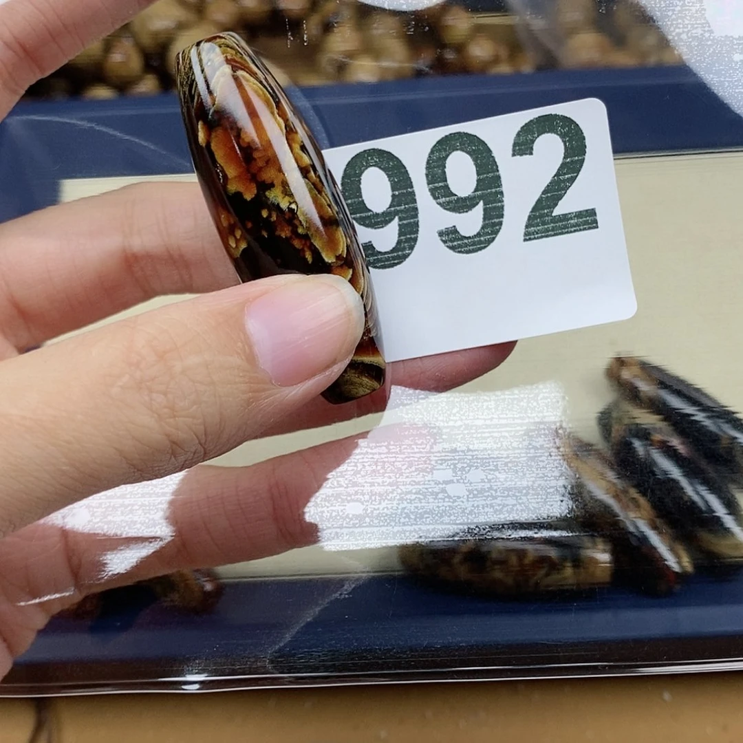 【闪购商品】柳柳木根雕范*銳天天992