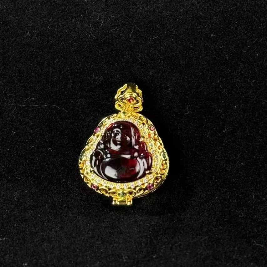 天然琥珀血珀佛公高级精致吊坠  约16x16x12mm