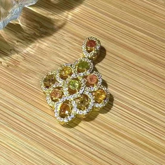 天然碧玺菱形设计款精致吊坠