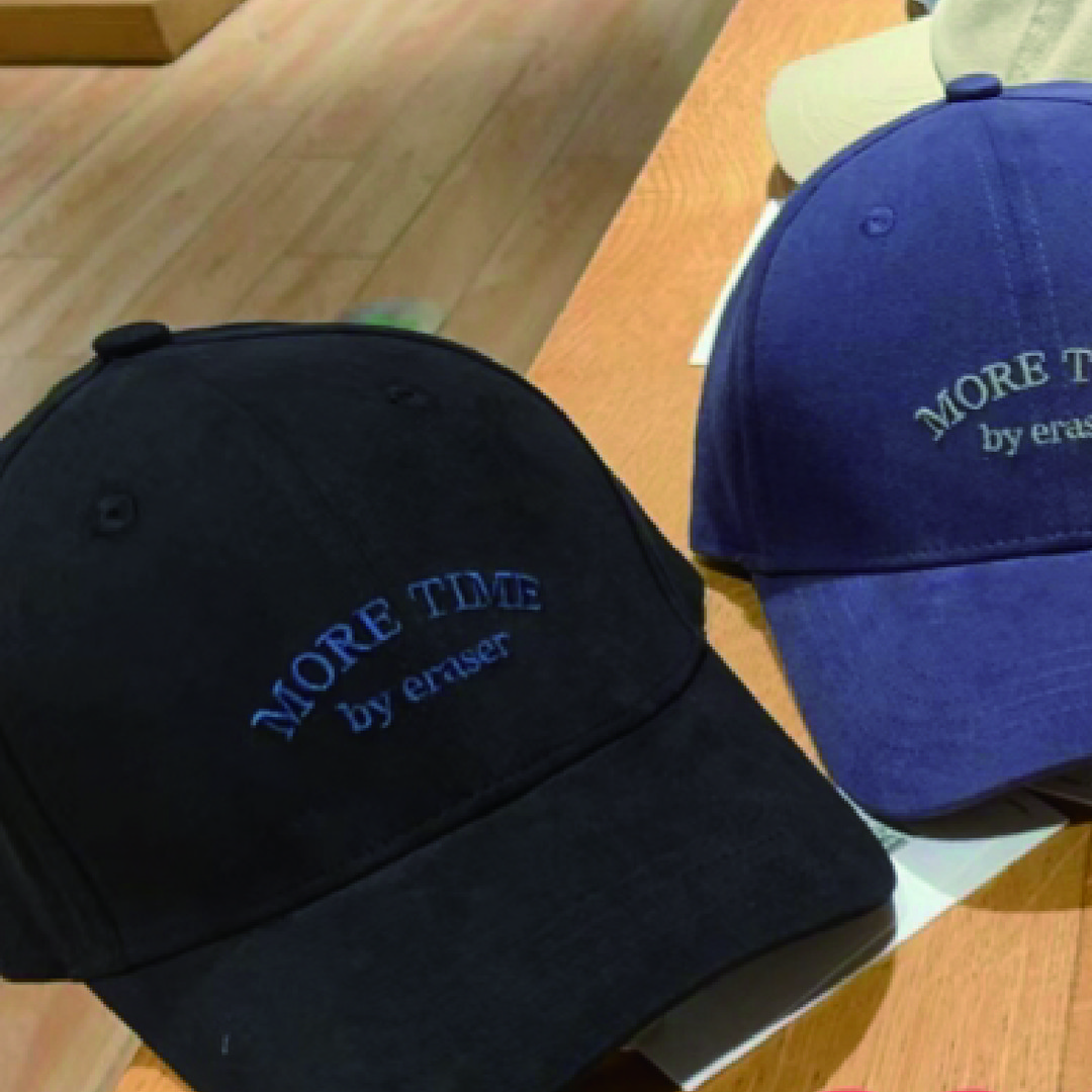 主播头上的棒球帽3245113005