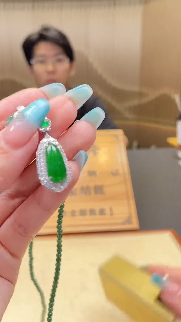 【闪购商品】定制翡翠未镶嵌        *427