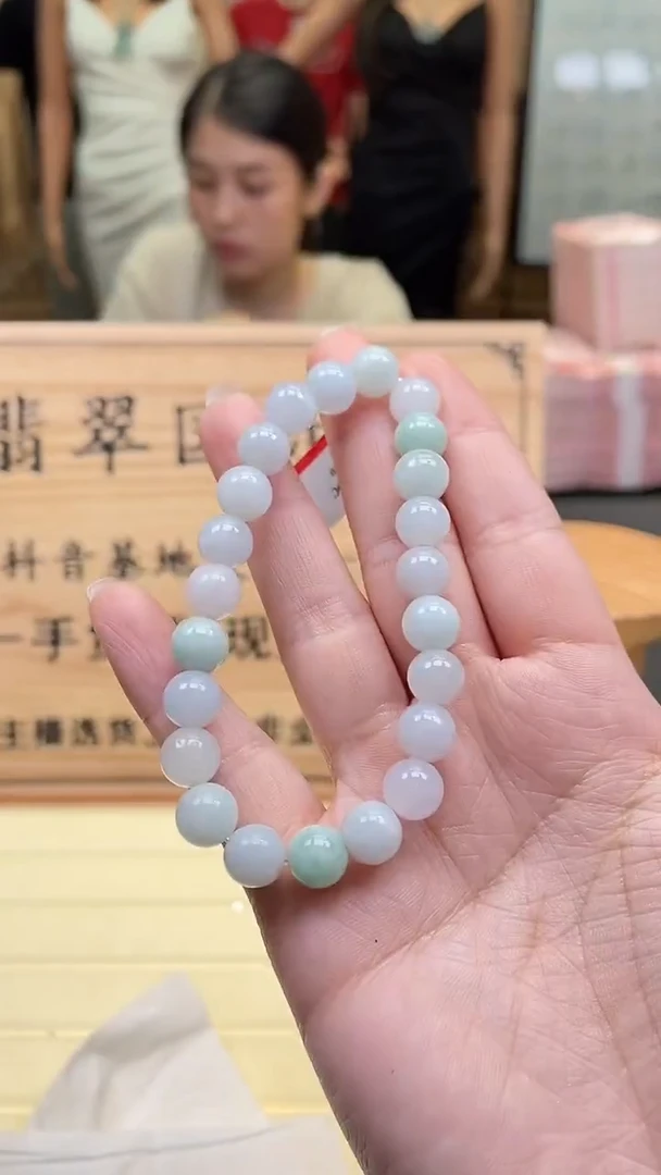 【闪购商品】翡翠手串未镶嵌*180