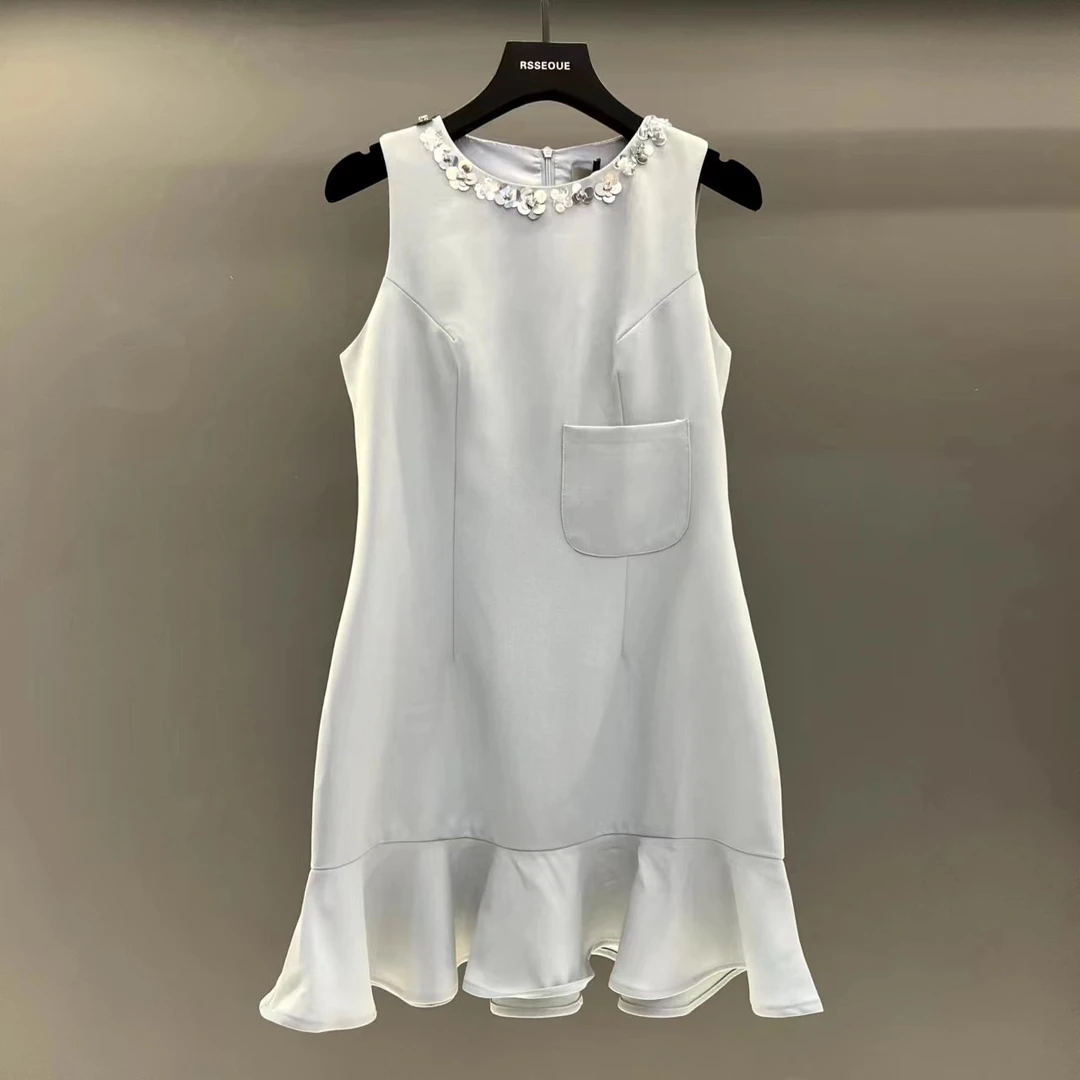 韩系女主角2025夏季新款水钻领无袖连衣裙气质时尚小众