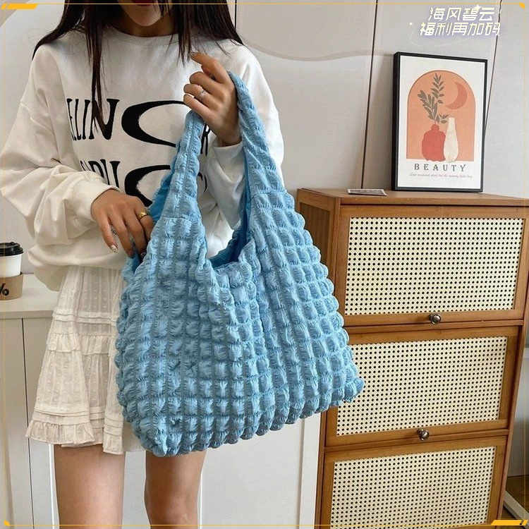 韩国ins少女洋气云朵泡芙花朵单肩包女2024托特包帆布简约手提包