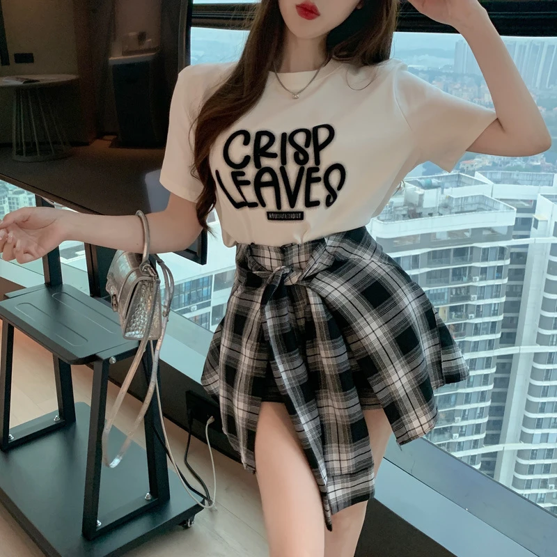 2025夏季新款韩版时尚小香风百搭印花T恤+个性格子裤裙两件套装女