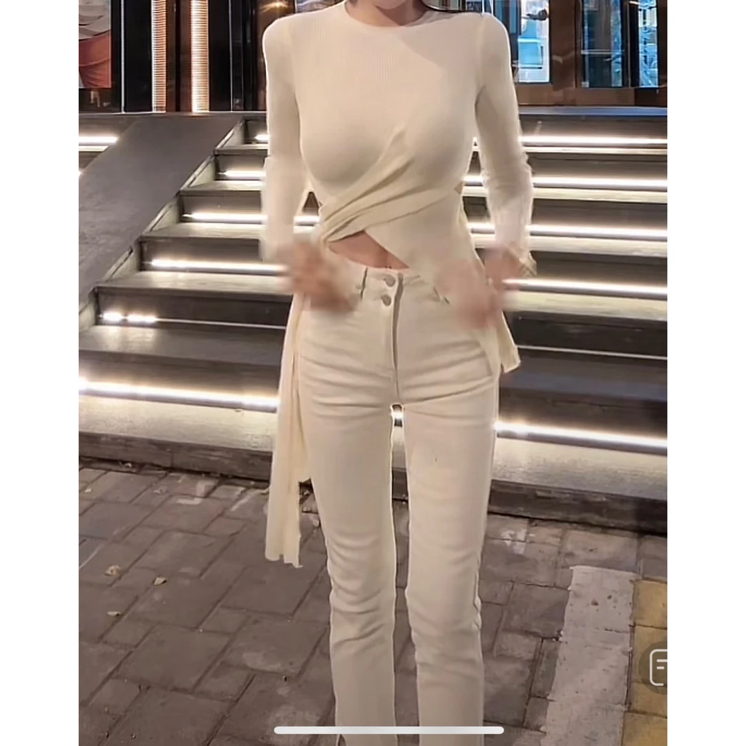 媛媛 【白巧少女】设计感开衩柔软亲肤不规则打底t恤#D0616