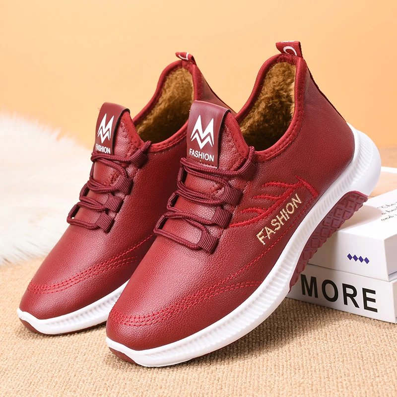 老北京棉鞋女冬加绒保暖防水妈妈棉鞋防滑软底运动鞋女中老年棉靴