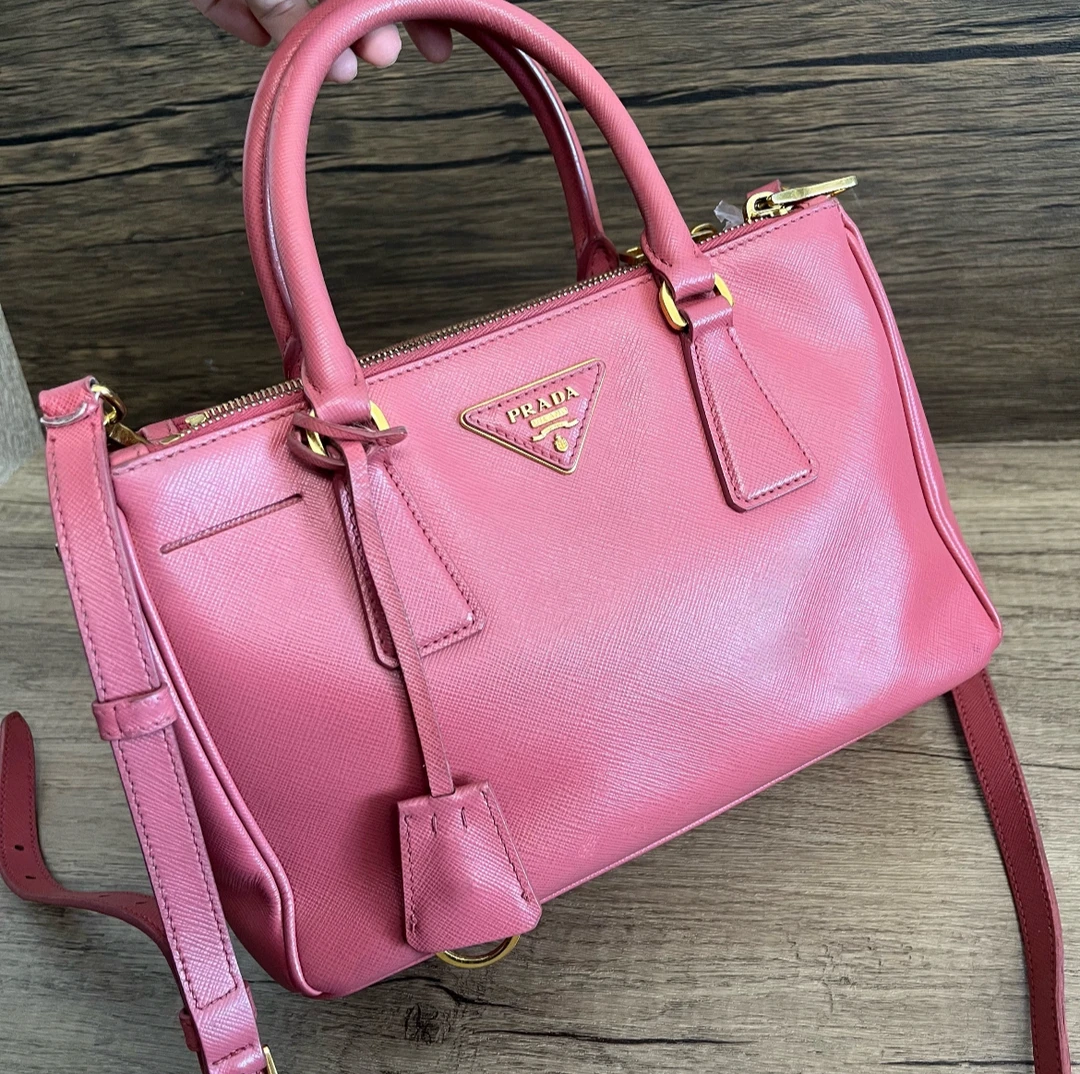 90新 Prada/普拉达 Prada手提斜挎包