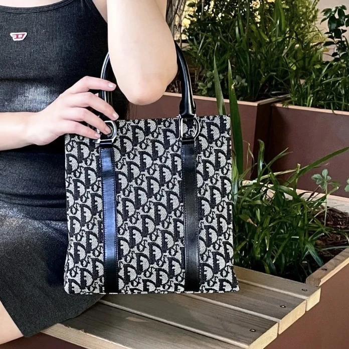 95新 DIOR/迪奥 迪奥黑花刺绣托特手提单肩包