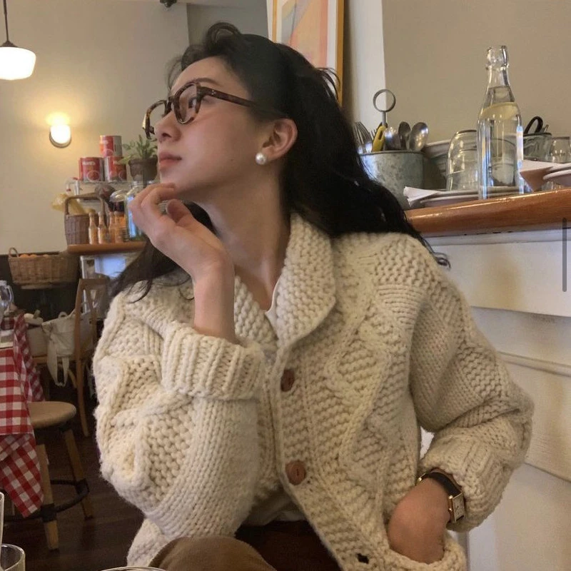 非金属仿珍珠耳饰 3《一云服饰》韩国法式复古大颗彩贝珍.珠耳环