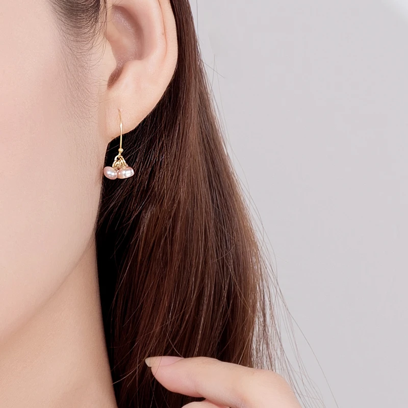 金美澳2025新银饰珍珠吊坠耳环耳钩高级大气耳坠轻奢饰品时尚气质
