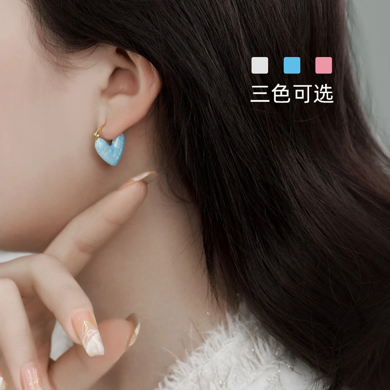 金美澳 合金耳饰 高级感爱心网红耳环女小巧精致耳扣2025新款饰品