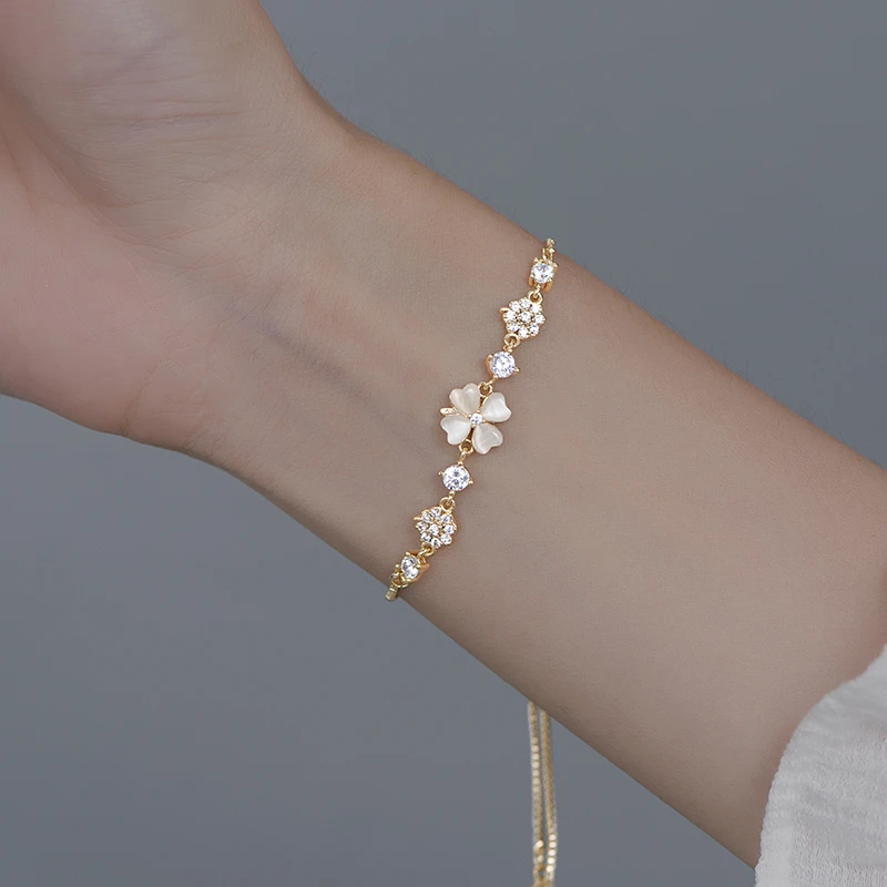 金美澳 铜合金合成锆石手链 幸运四叶草手链女款爆款2025新款配饰