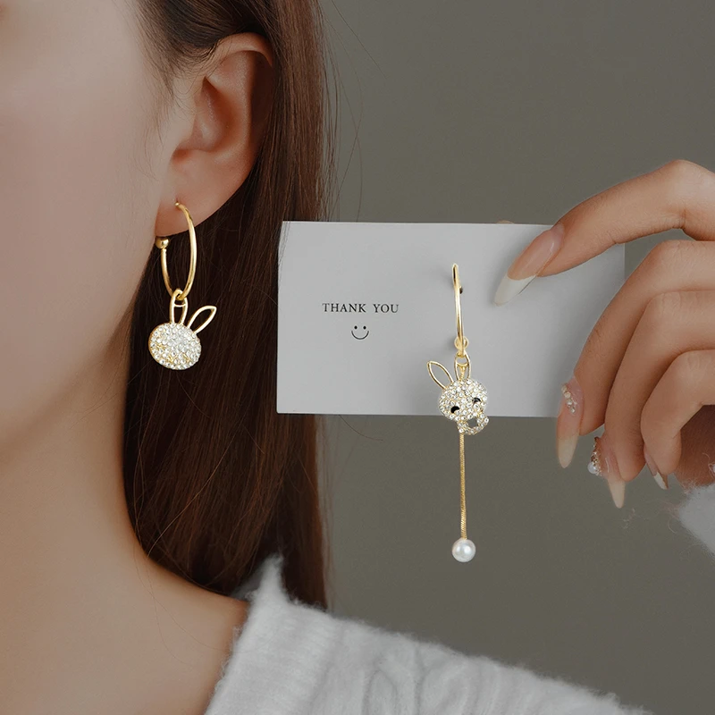 金美澳 铜合金合成锆石耳饰 不对称兔子耳环小众耳饰轻奢流苏耳坠