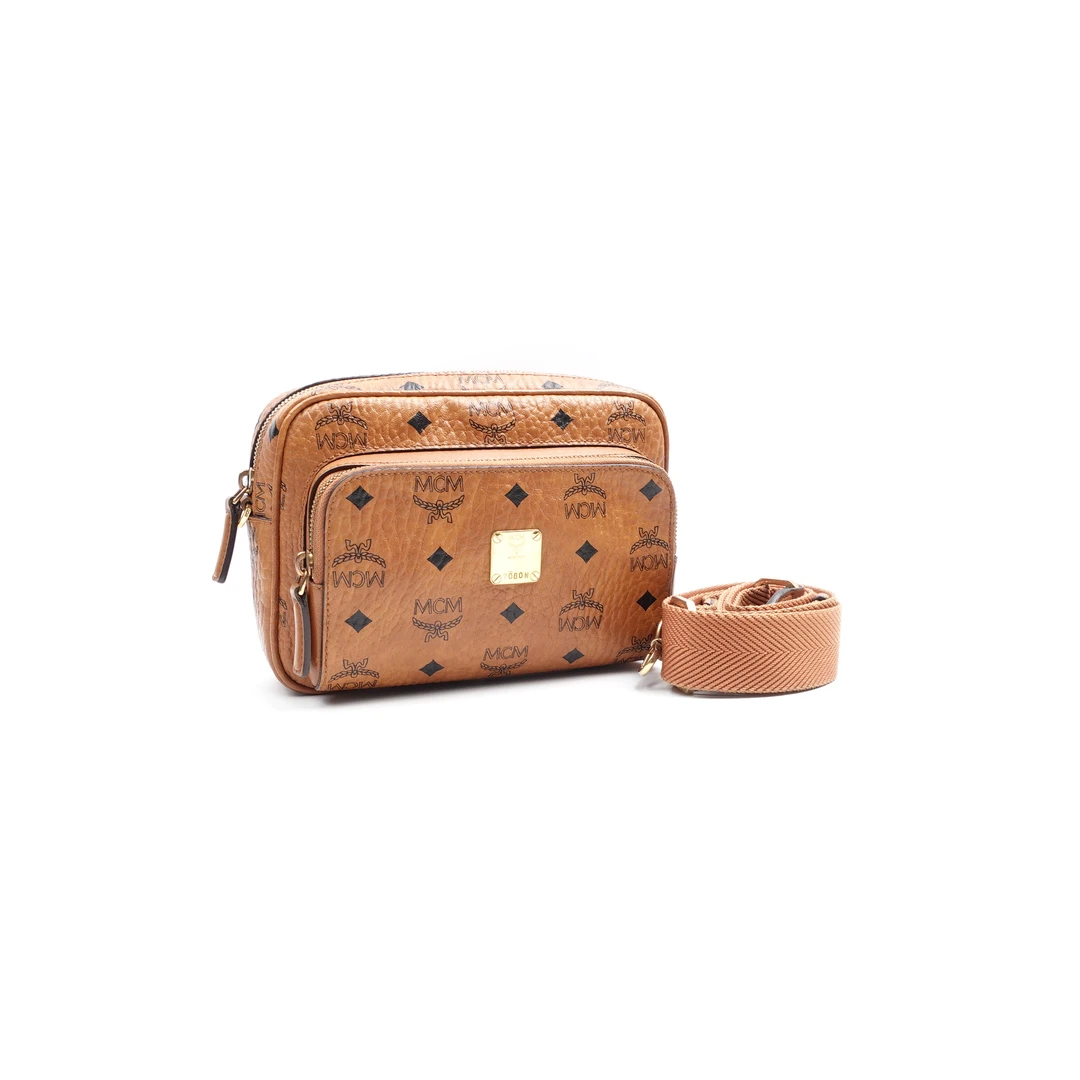 95新 MCM MCM干邑色中号双层相机单肩斜挎包 /WKJMWXN00176