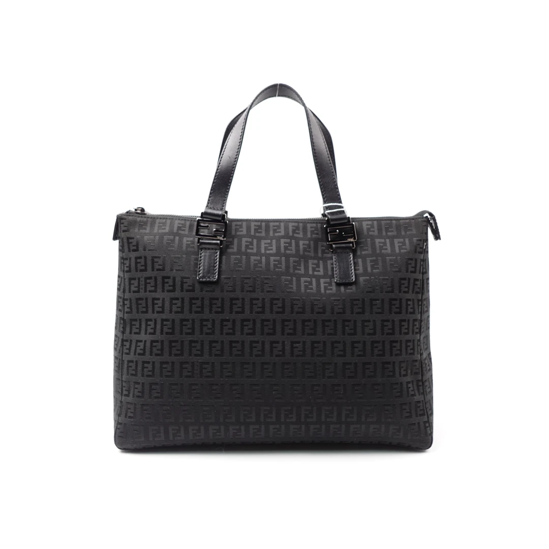 95新 FENDI/芬迪 黑色老花手提包/CLKJMBG0006