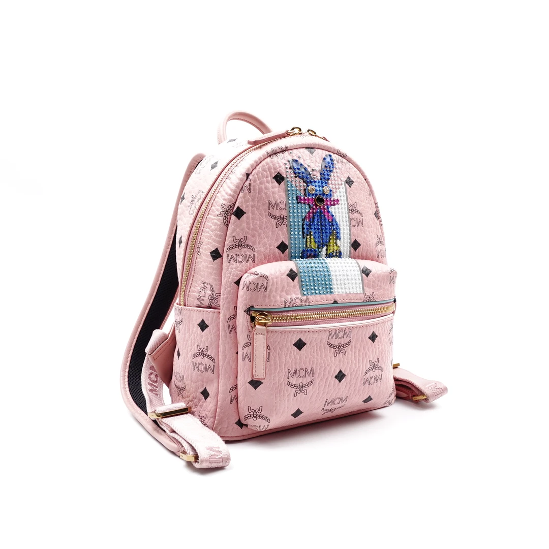 95新 MCM 粉色小兔子mini双肩包/LYJMJY0023