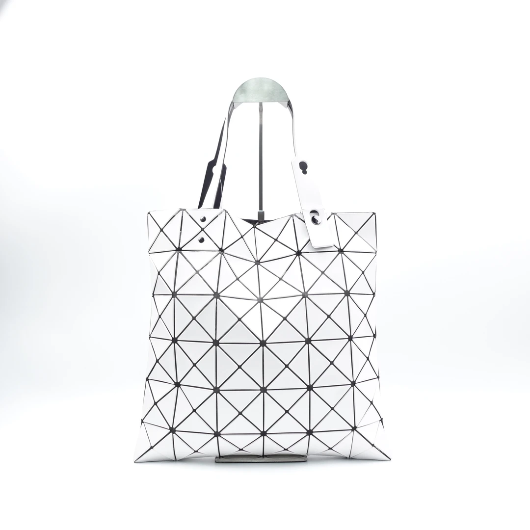 95新 Issey Miyake/三宅一生 rock单肩包/WKJMWXN00124