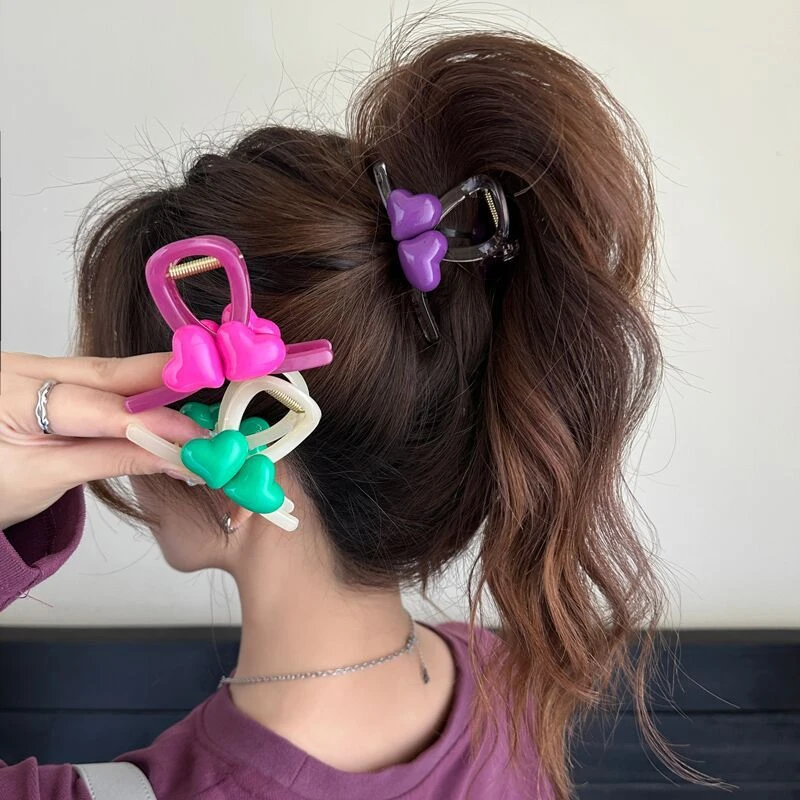 漫予两小无猜~爱心百搭韩系发夹女后脑勺盘发抓夹高级感鲨鱼夹