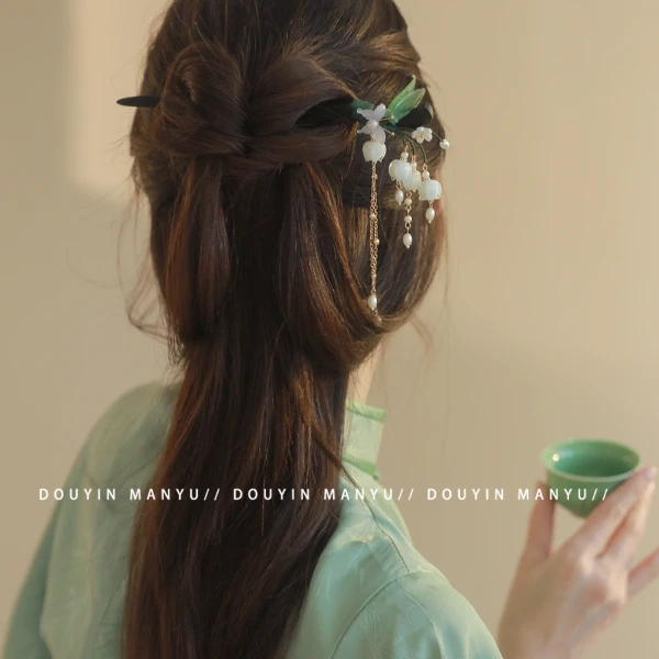 漫予精致手工铃兰花流苏发簪古风高级感木簪子国风旗袍汉服发饰