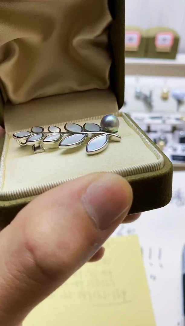 【闪购商品】海水珍珠HH未镶嵌灰珠胸针v