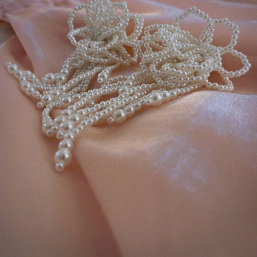 珍珠山茶花流苏饰品