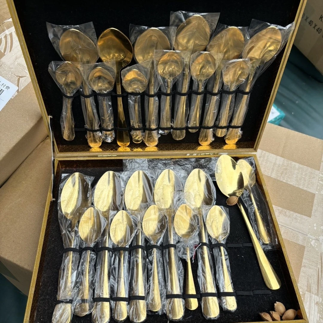 【新疆包邮】高档欧式礼盒装西餐不锈钢家用餐具勺子全套