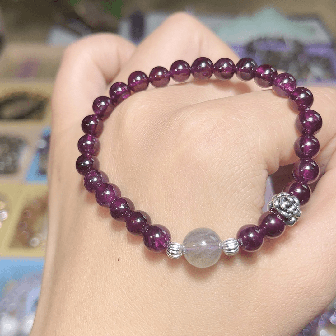 水晶手串未镶嵌紫牙乌石榴石