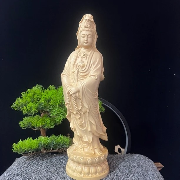 桧木拿珠观音木雕工艺品高30公分  35公分